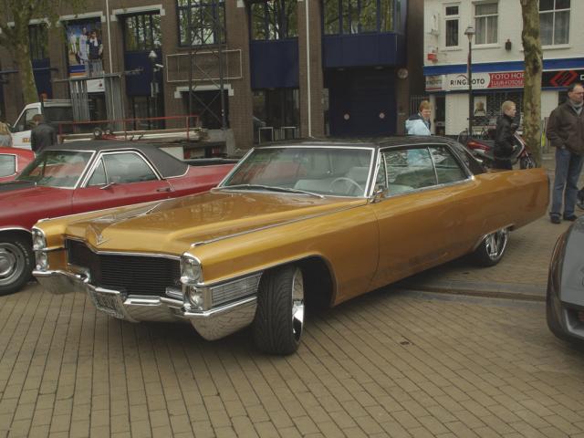 Cadillac Coupe de Ville - 1965