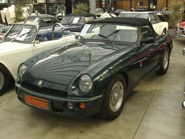 MG RV8 - 1995