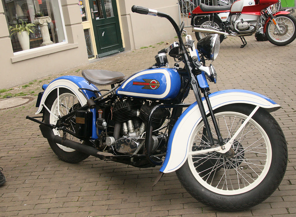 Harley Davidson JD - 1936, best of the show